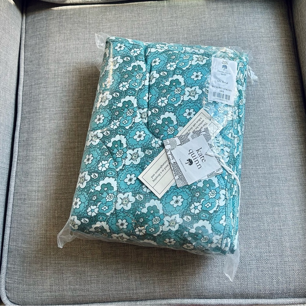 Kate Quinn Quilt